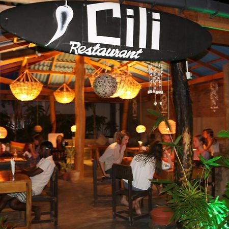 Cili Hotel Baie d'Arugam Extérieur photo