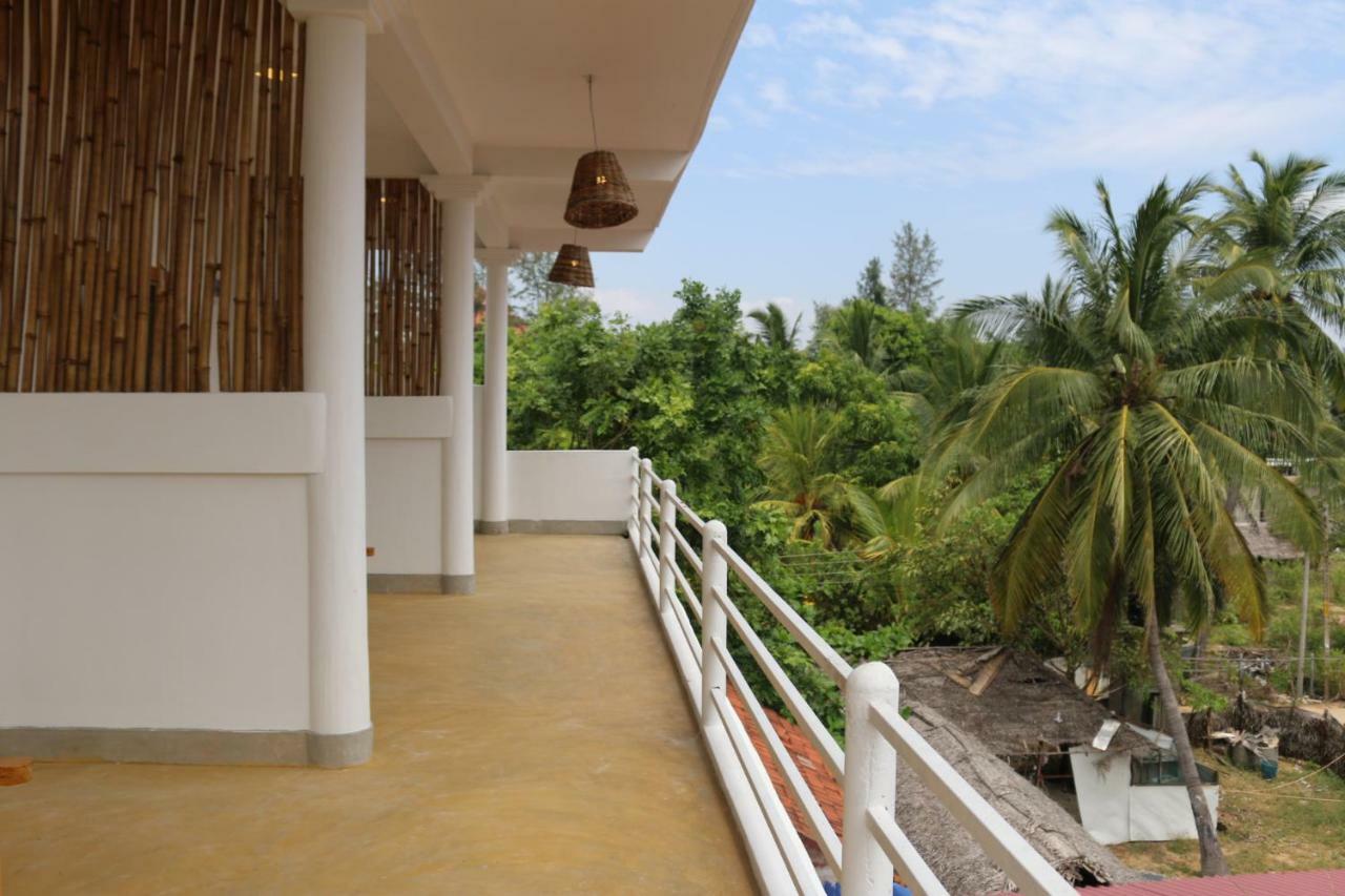 Cili Hotel Baie d'Arugam Extérieur photo