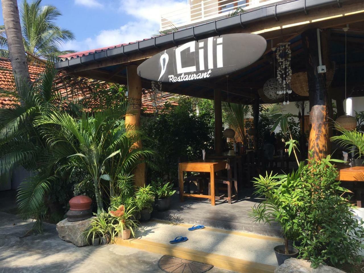 Cili Hotel Baie d'Arugam Extérieur photo