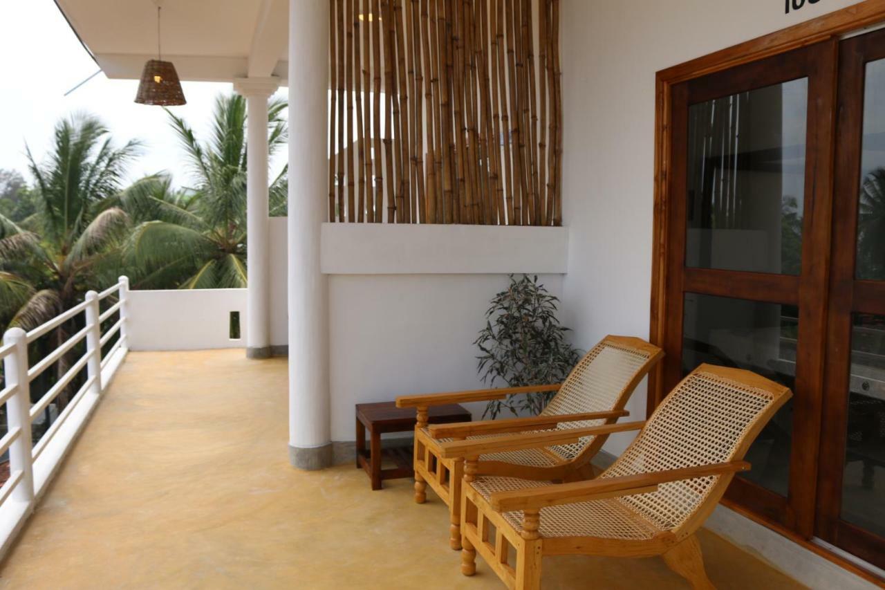 Cili Hotel Baie d'Arugam Extérieur photo