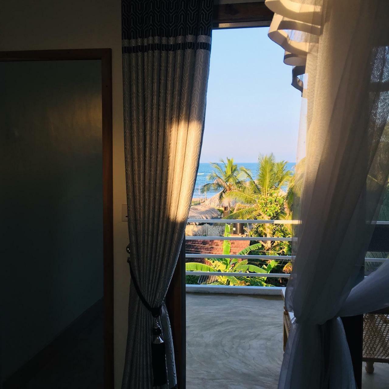 Cili Hotel Baie d'Arugam Extérieur photo