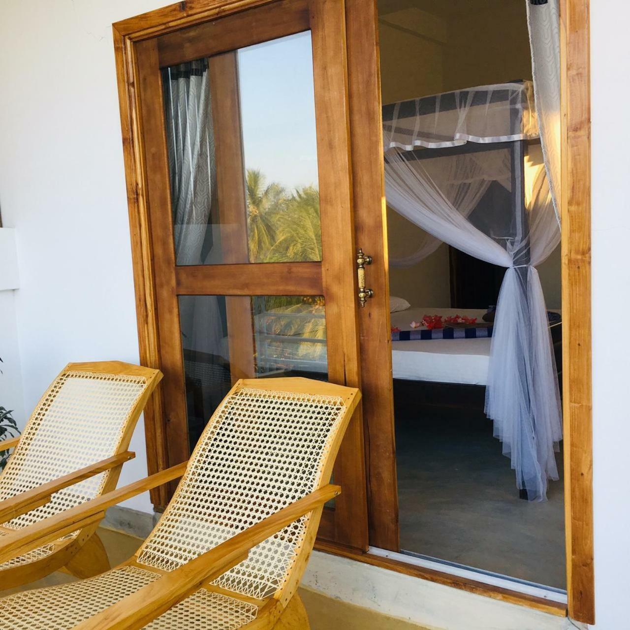Cili Hotel Baie d'Arugam Extérieur photo