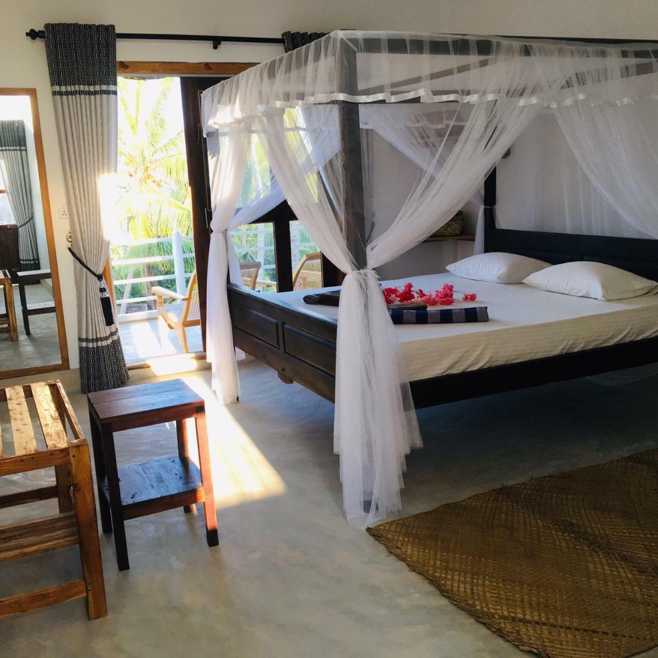 Cili Hotel Baie d'Arugam Extérieur photo